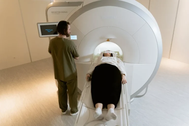 Hyperfine’s AI-Powered Portable MRI Achieves 100% Sensitivity in ARIA-E Detection at 2025 Alzheimer’s Conference