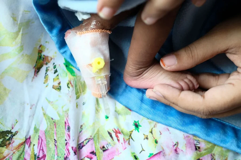 Health Experts Urge Immediate Action as BC and Alberta Fall Behind in Universal Infant RSV Protection